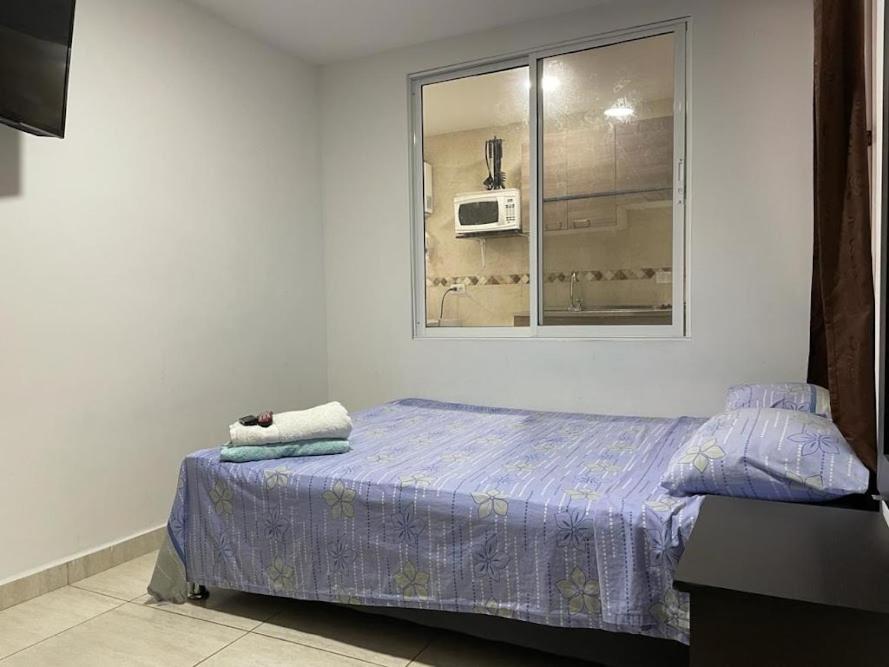 Home To Go Hostal Apartamentos カリ エクステリア 写真
